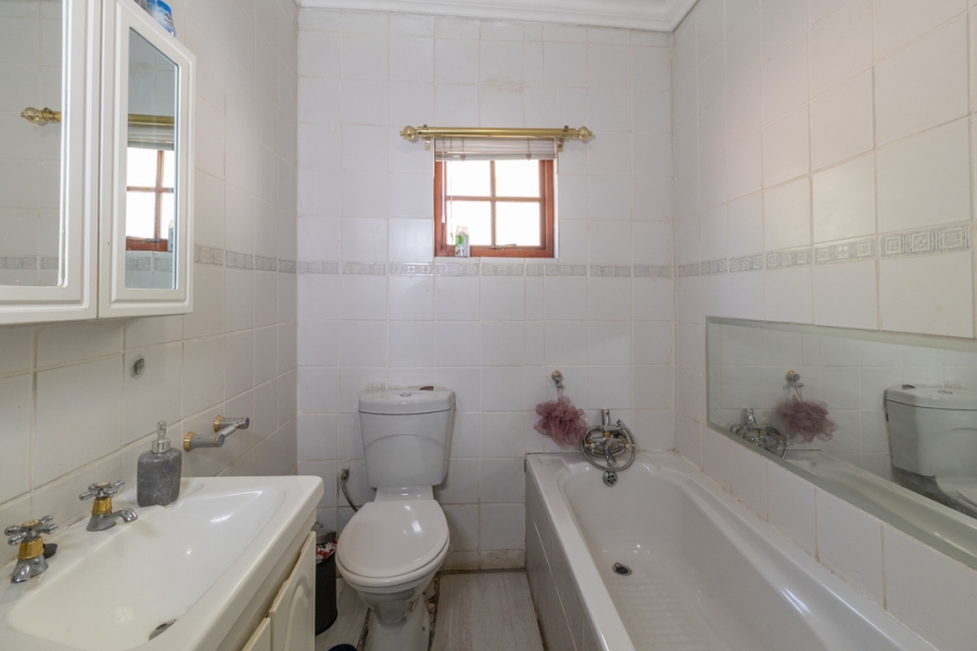 4 Bedroom Property for Sale in Meerhof North West